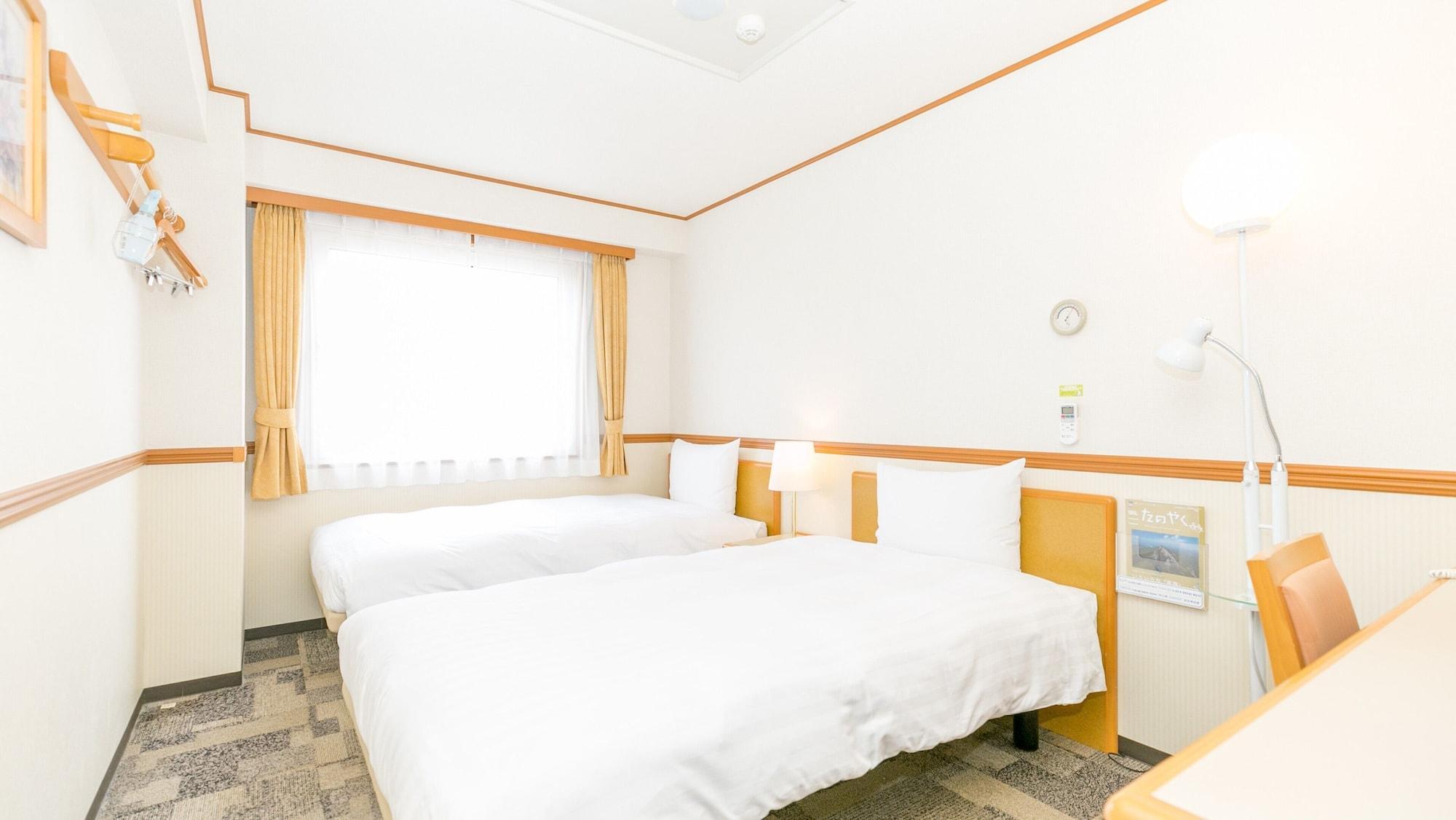 Toyoko Inn Hokkaido Asahikawa Ekimae Ichijo Dori Exteriör bild